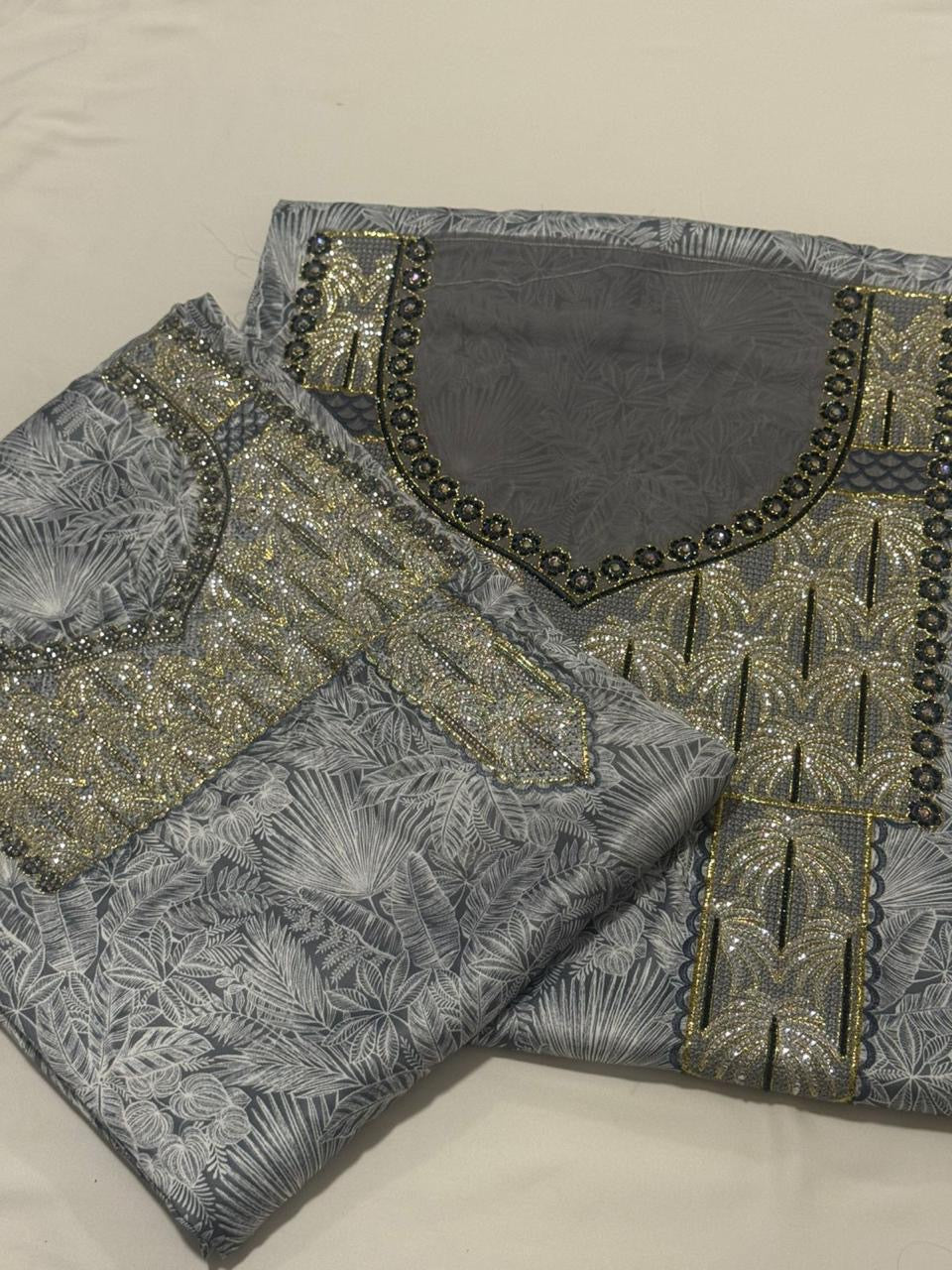 Mommy & Me Mukhawer Set Italian Silk🩶✨