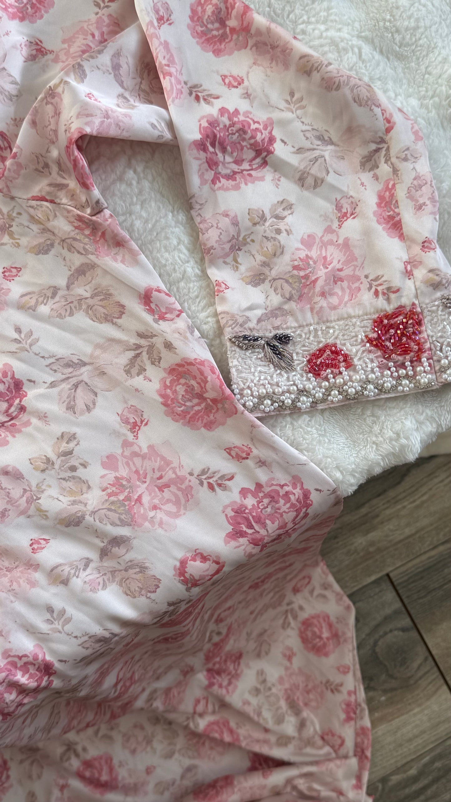 Hand Embroidered Rose Mukhawer